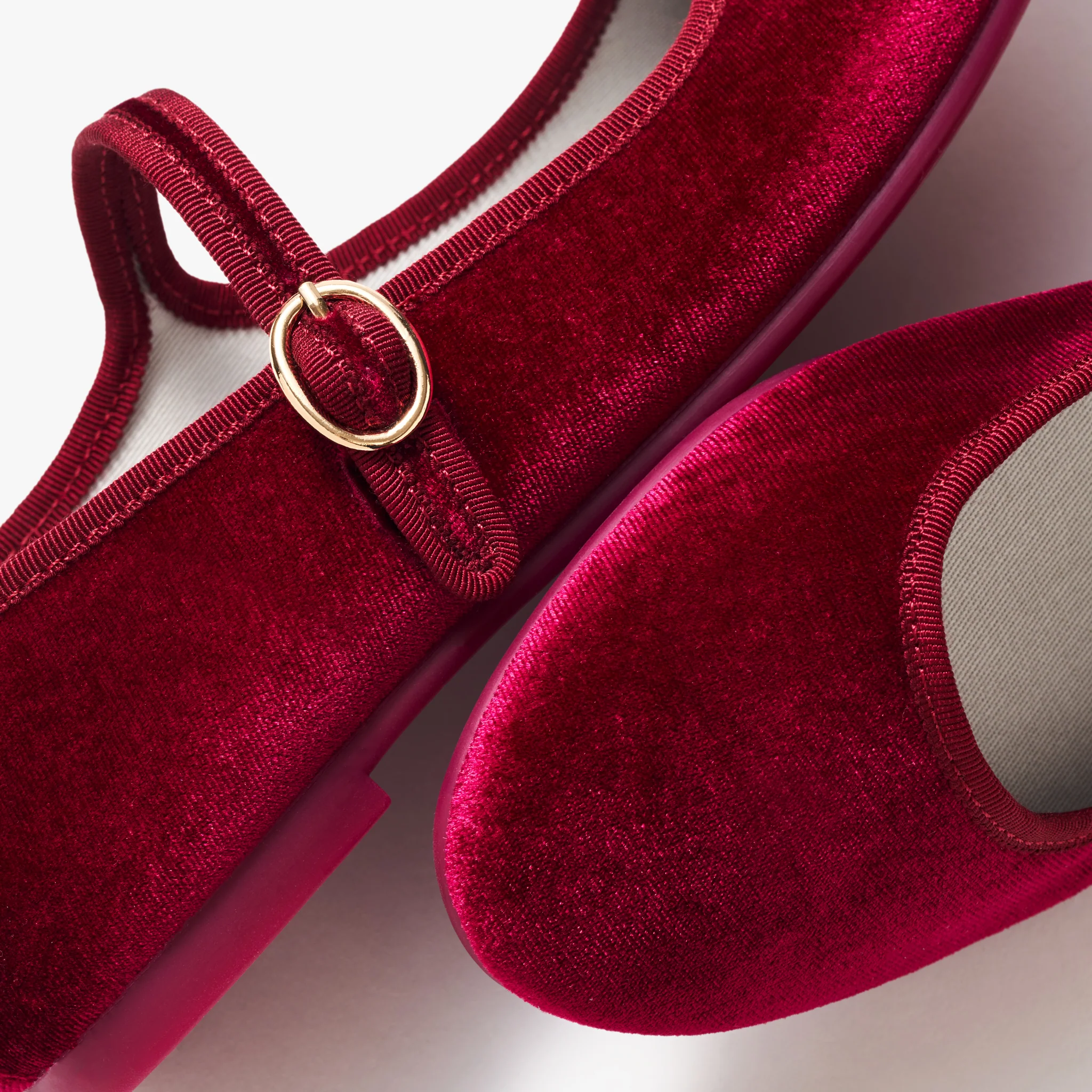 Belle Mary Jane - Scarlet Red Velvet - Image 4