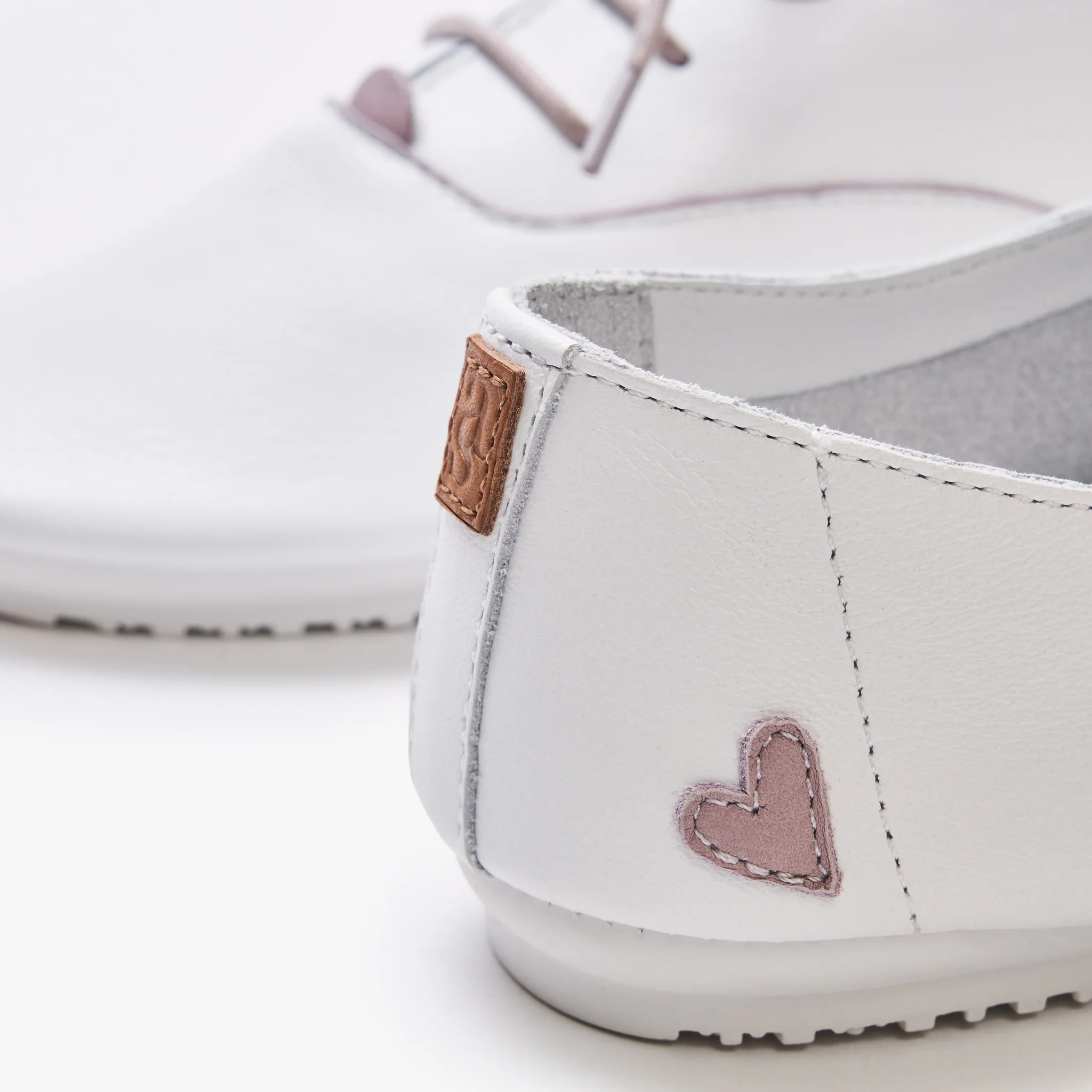 Heart - White - Image 4