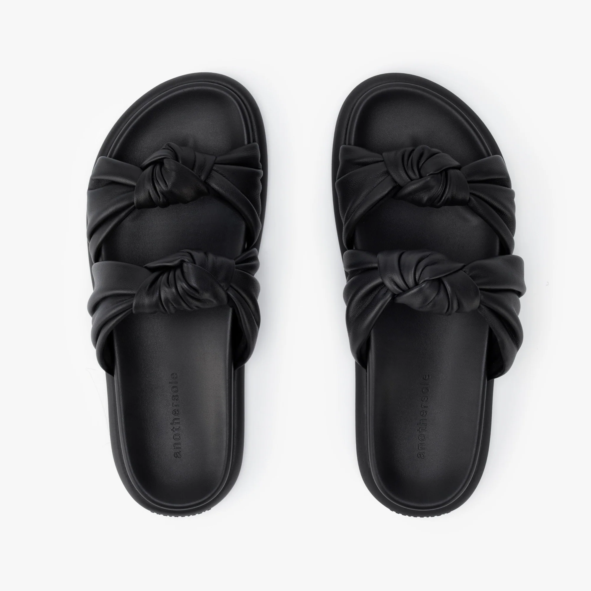 Knotty Marshmallow - Black Leather - Image 3