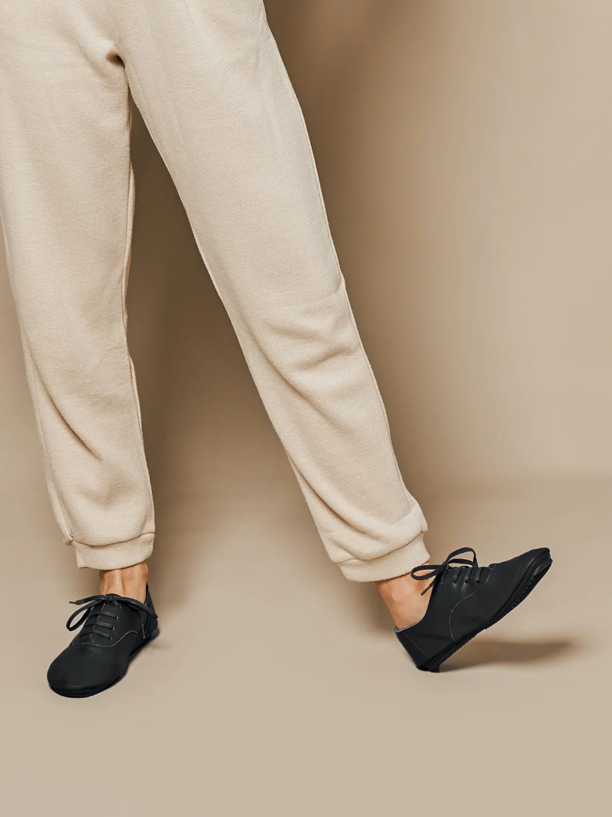 Paloma - Black - Image 5